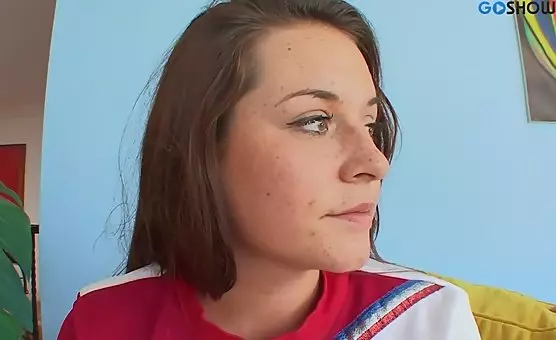 He seduced cheerleader in intense doggy style action